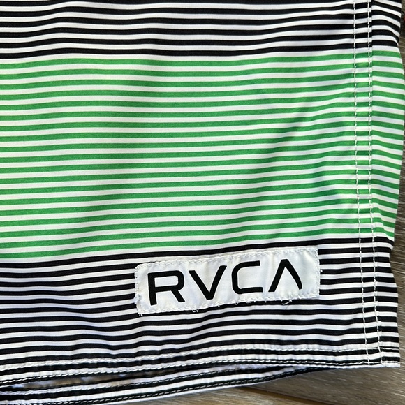 Men’s RVCA Board Shorts - Picture 2 of 3